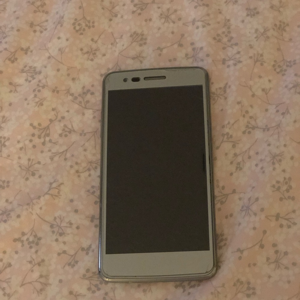 Lg L8 - Picture 4 of 4